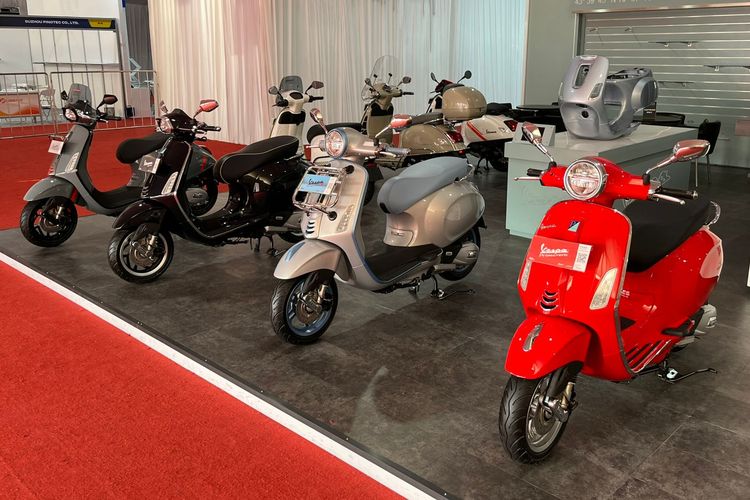 harga skutik, skutik bongsor, Harga Motor Baru, Harga Skutik Bongsor, daftar harga motor, Harga Skutik Bongsor Oktober 2025: Yamaha Xmax dan Vespa LX Naik