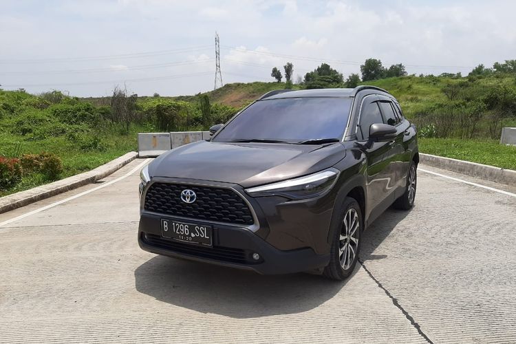 ganjil genap, bensin, Toyota, Populer Otomotif, Airbag, transmisi mobil matik, artikel terpopuler, etanol, Corolla Cross Hybrid, Bensin Campur Etanol, Corolla Cross Hybrid Bekas