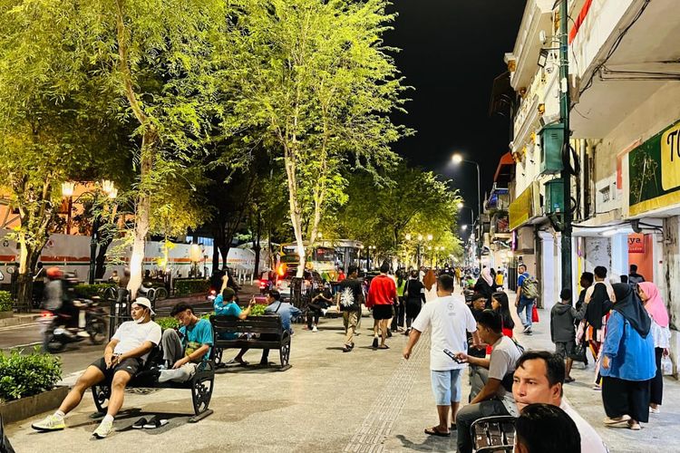 malioboro yogyakarta, malioboro bebas kendaraan, jalan malioboro bebas kendaraan bermotor, CFD Malioboro, Info CFD Jalan Malioboro Yogyakarta