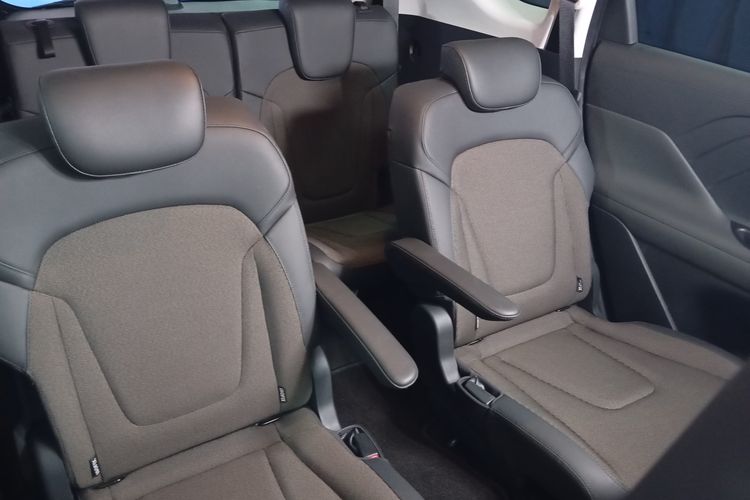 low multi purpose vehicle, LMPV, Hyundai Stargazer Cartenz, Mitsubishi Xpander, Toyota Avanza, Daihatsu Xenia, Suzuki Ertiga, GIIAS, Gaikindo Indonesia International Auto Show, Low Multi Purpose Vehicle, GIIAS 2025, Kenyamanan Kabin: Stargazer Cartenz, Xpander, Xenia, Avanza, Ertiga