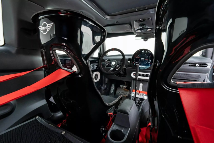 mini, Modifikasi mobil, mobil modifikasi, John cooper works, Deus Ex Machina, Modifikasi Mini JCW, Kolaborasi dengan Deus Ex Machina