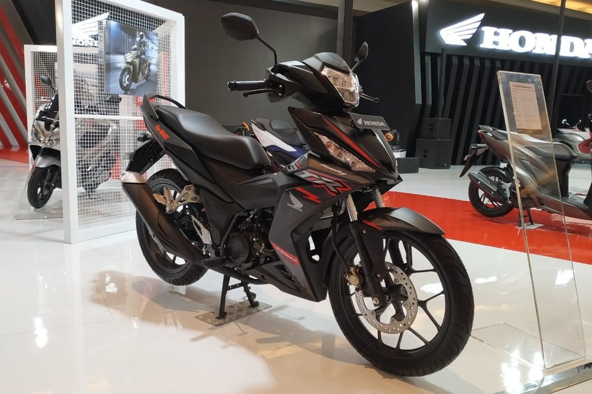 Cek Harga Motor Bebek Oktober 2025, Honda Revo Fit mulai Rp 17 Jutaan