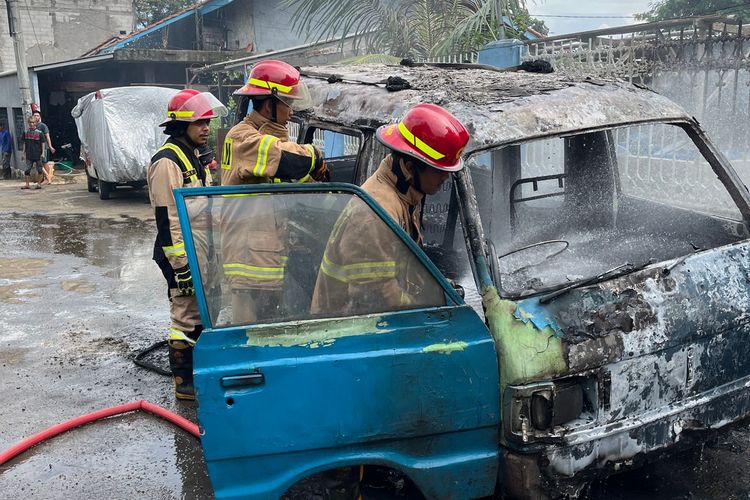 Merokok, menyetir, risiko, merokok, mengemudi, bahaya, Merokok Saat Berkendara: Risiko Ganda untuk Diri Sendiri dan Pengguna Jalan Lain