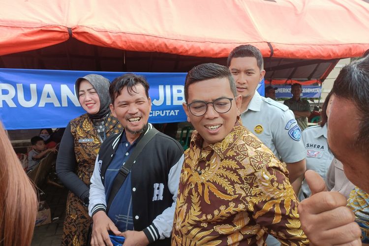 pemutihan pajak, Andra Soni, Pajak Kendaraan Banten, Pembebasan Pajak 2025, Pajak Kendaraan Banten: Pembebasan Pokok dan Denda Hingga Akhir 2025