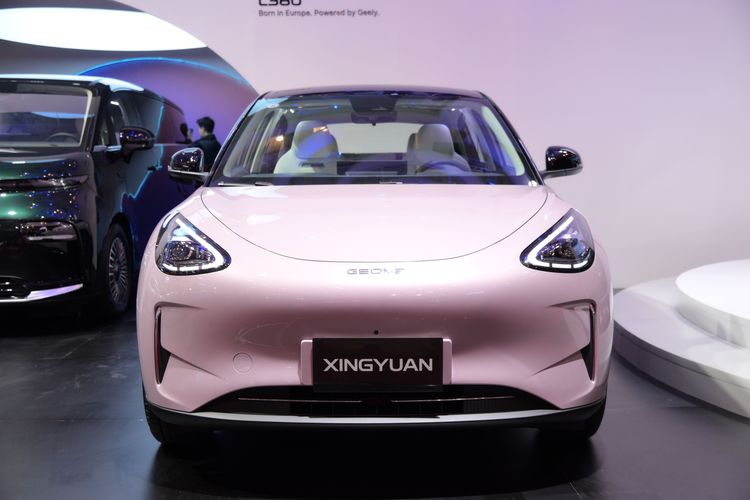 Geely Xingyuan, Mobil listrik, Mobil Listrik, mobil listrik, GIIAS 2025, mobilitas modern, Resmi! Geely Xingyuan Siap Masuki Pasar Mobil Listrik Indonesia 2025