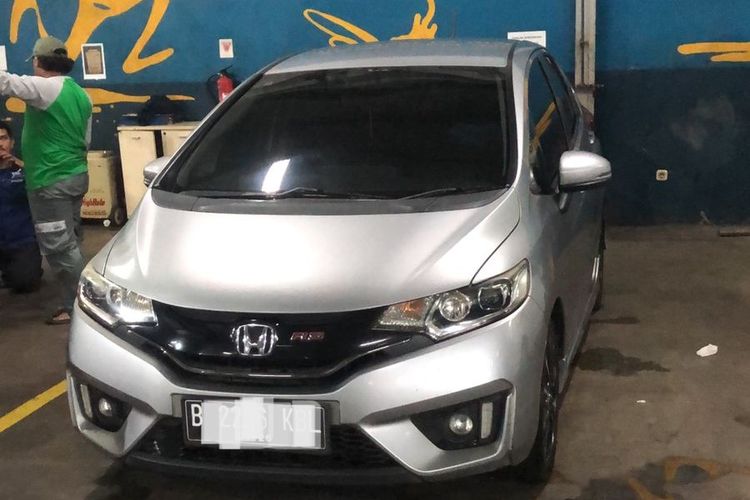 Honda, Honda Jazz, kekurangan, kelebihan, curhat pemilik mobil, honda jazz gk5, Curhat Pemilik Honda Jazz 2016: Irit, Bandel, tapi Masih Ada Kurangnya