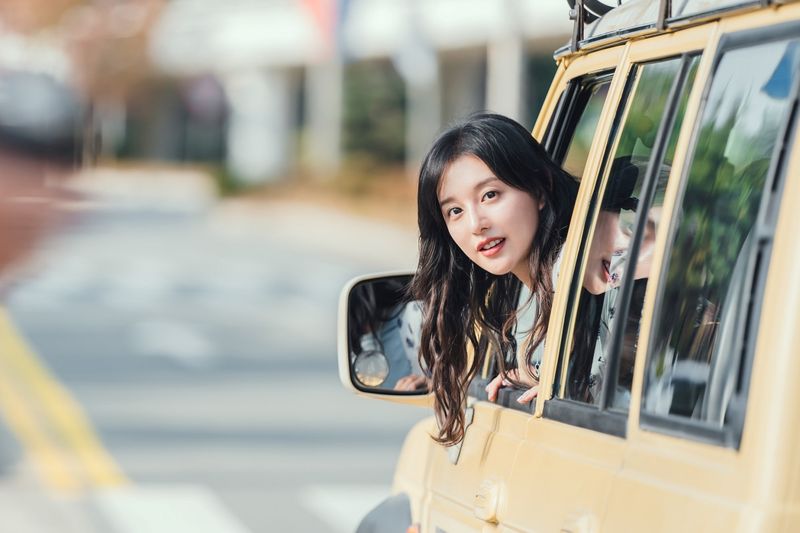 Array,9 Drama Korea Kim Ji Won, Terbaru akan Berperan Jadi Dokter Ahli Bedah