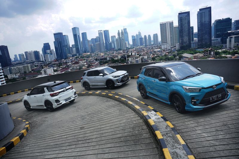 Array,Mana yang Lebih 'Aman': Suzuki Fronx vs Raize-Rocky dan Honda WR-V?