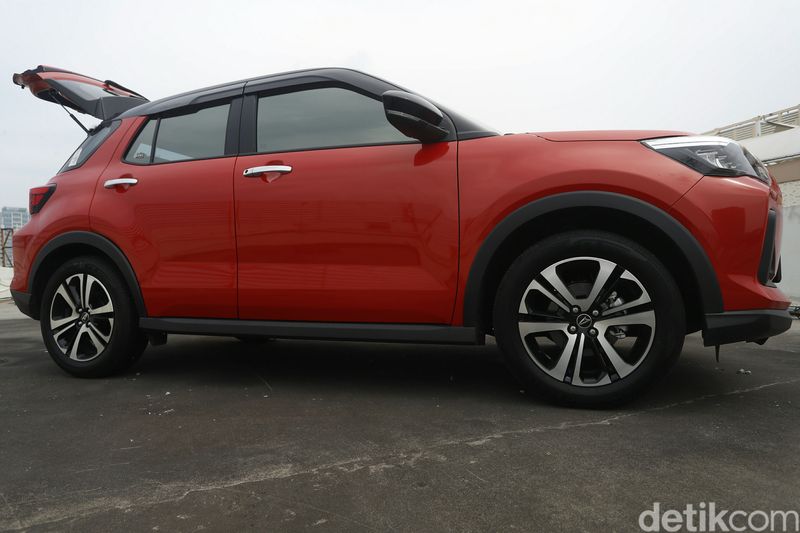 Array,Mana yang Lebih 'Aman': Suzuki Fronx vs Raize-Rocky dan Honda WR-V?