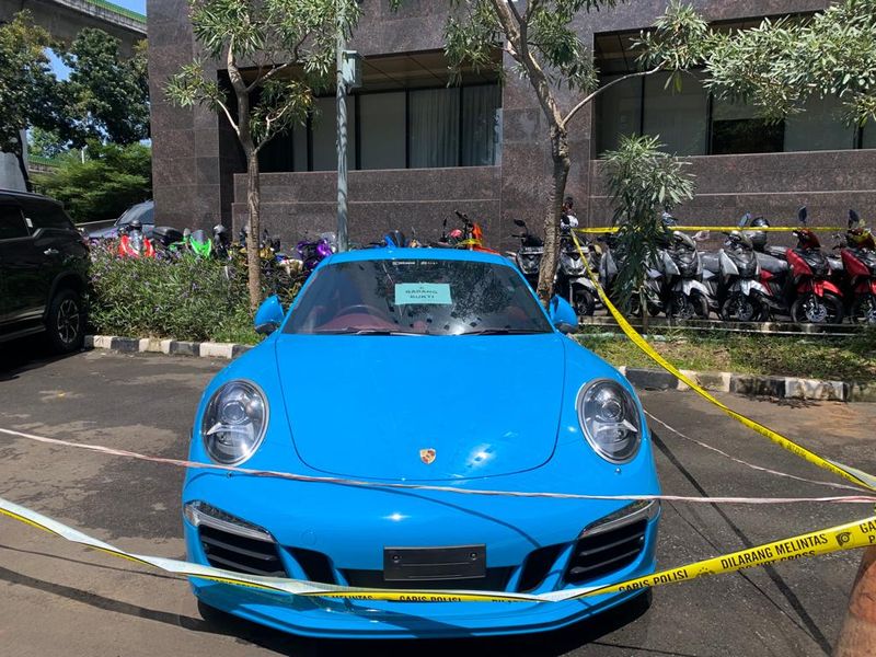 Array,Lamborghini, Porsche dan BMW Doni Salmanan Dilelang, Segini Harganya