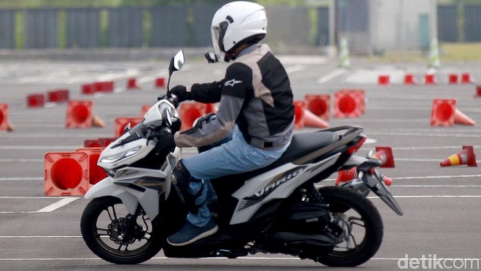 Motor Honda di Indonesia Bisa Tenggak Bensin dengan Etanol 10%