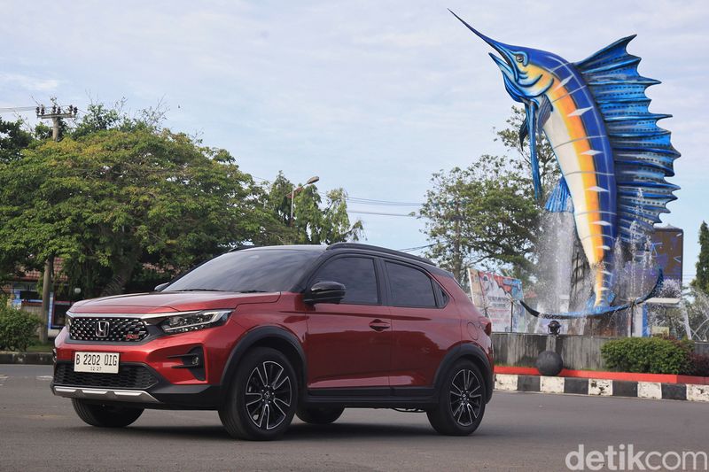 Array,Perbandingan Harga Suzuki Fronx Vs Rocky-Raize dan WR-V