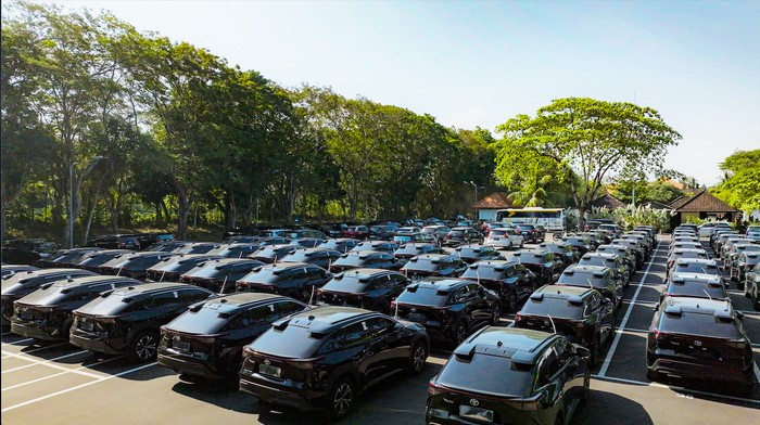 Bukan Turun Harga, Ini Sebabnya Toyota bZ4X Ada yang Dijual Rp 600 Jutaan
