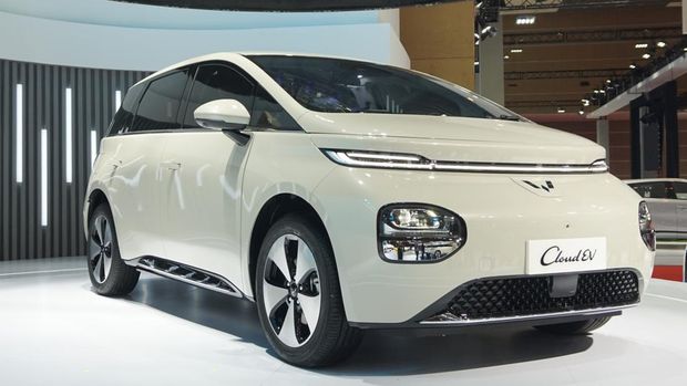 Array,Perbandingan Harga AION UT, Wuling Cloud EV, dan BYD Dolphin