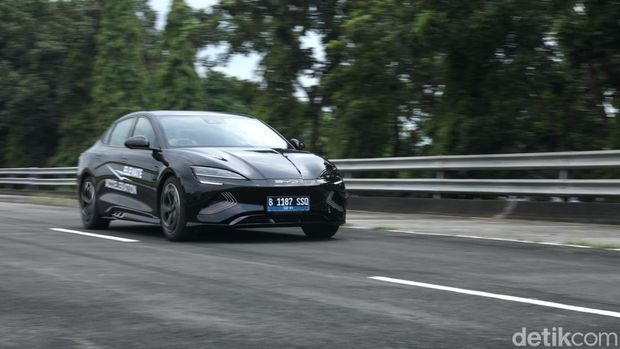 Array,Daftar Harga Mobil BYD Terbaru: Ada 6 Model, Harga Mulai Rp 190 Jutaan