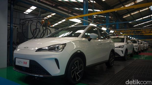 Array,Daftar Produsen China yang Kompak Pangkas Harga Mobil di Indonesia