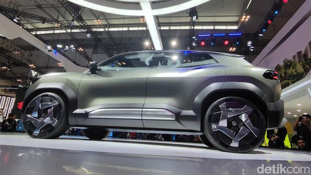 Sinyal Kuat Mobil Listrik Pertama Suzuki Meluncur di GIIAS 2025