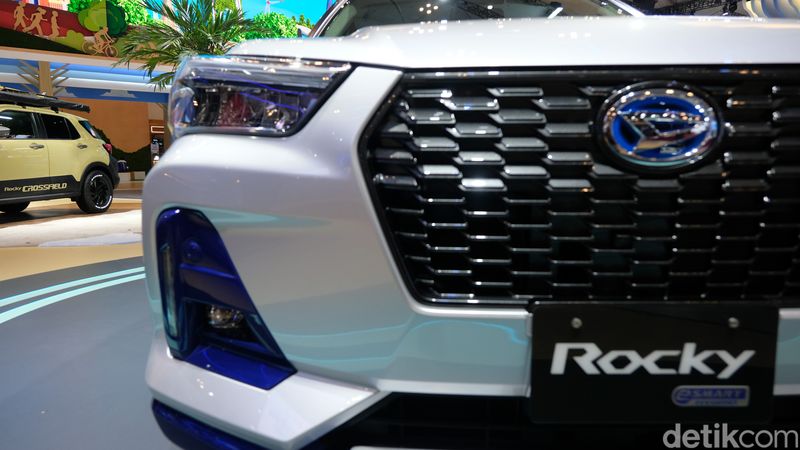 Array,Kejutan! Mobil Hybrid Pertama Daihatsu Meluncur di GIIAS 2025