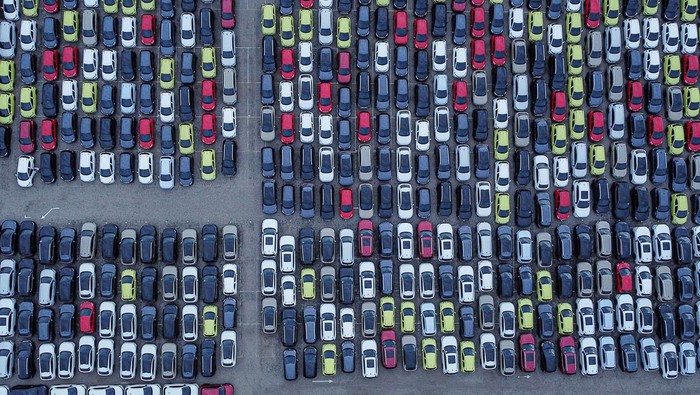 Jurus Biar Harga Mobil Turun: Pajak Diturunkan-Pabrikan Kasih Diskon!