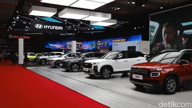 Array,Penjualan Mobil di RI Masih Loyo, Gaikindo Belum Mau Revisi Target