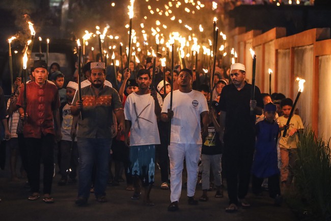 Array,Tradisi Unik Idul Adha di Berbagai Negara, Indonesia Hingga Palestina