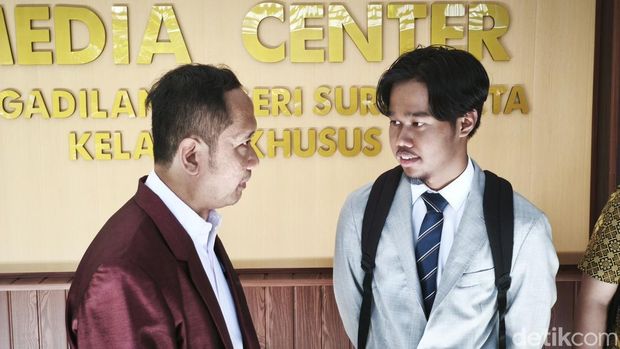 Array,Riwayat Esemka: 'Dulu Digadang-gadang Mendunia, Kini Diseret ke Meja Hijau'