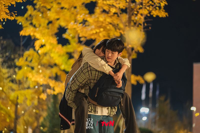 Array,9 Rekomendasi Drama Korea Terbaik Bulan Mei 2025, Ada Romcom hingga Thriller