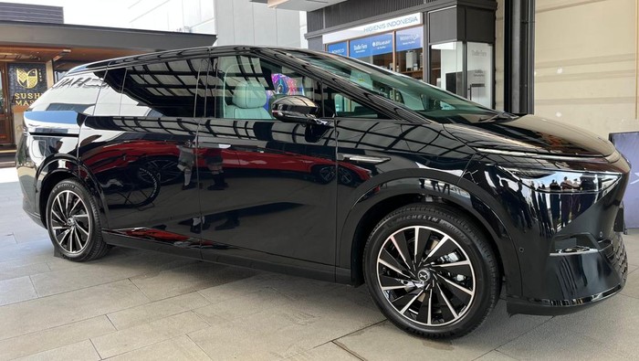 Spesifikasi Xpeng X9 yang Dijual Lebih Tinggi dari Denza D9 di Indonesia