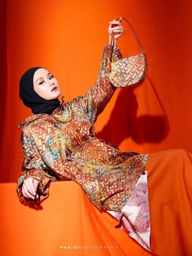 Array,5 Gaya Hijab Clean Look untuk Idul Adha ala Irish Bella hingga Inara Rusli