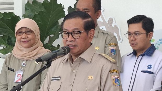 Array,Kata Chery soal Rencana Pramono Naikkan Tarif Parkir di Jakarta