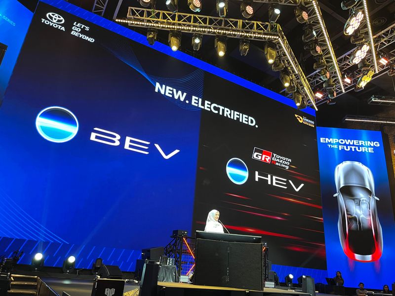 Array,Daftar Mobil Baru yang Meluncur di GIIAS 2025: Toyota, BYD, sampai Honda