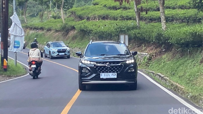 Suzuki Fronx Punya Fitur ADAS, Emang Kepakai?