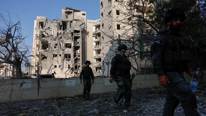 Perang Israel-Iran Bikin Timur Tengah Panas, Ekspor Mobil Kena Dampak?