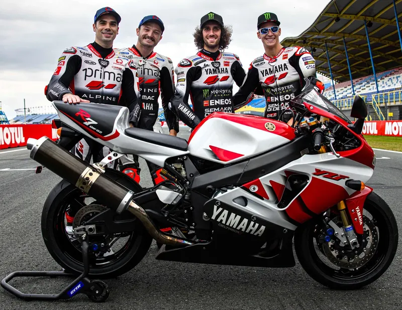 Array,Yamaha Pakai Livery Spesial di MotoGP Belanda 2025, Terinspirasi YZF-R7 1999