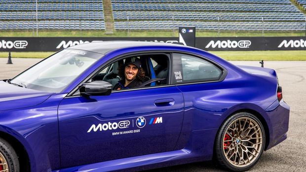 Array,Ini Mobil Mewah yang Disiapkan BMW Buat 'Raja Kualifikasi' MotoGP 2025