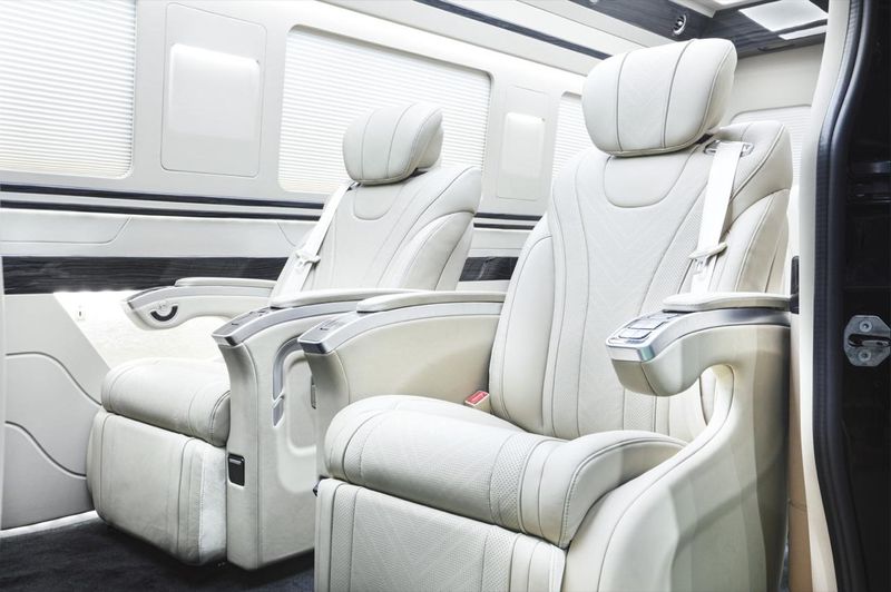 Array,Mewah! Interior Mercedes-Benz Sprinter Ini Dimodifikasi ala Kabin Jet Pribadi