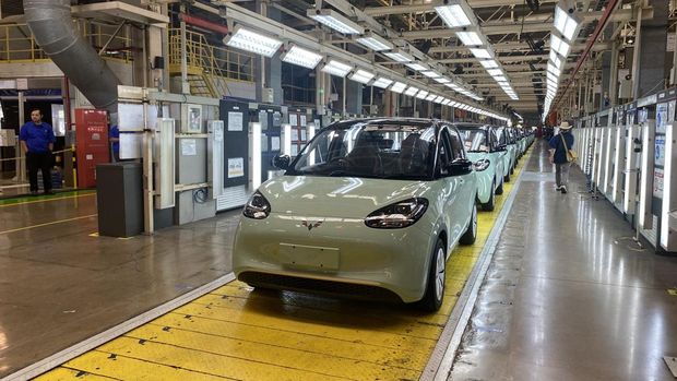 Array,Spek BinguoEV yang Kini Bisa Ditebus Rp 279 Jutaan