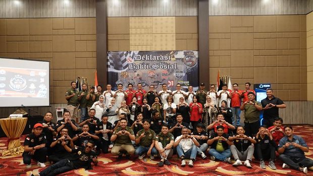 Array,Deklarasi Pajero Lovers Indonesia: Wadah Silaturahmi, Jauhi Arogansi