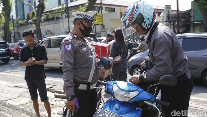 Array,Pajak Motor Mati Bisa Ditilang?