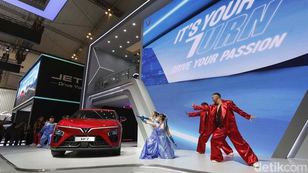 Array,Mobil Listrik Impor BYD Cs yang Dapat Insentif, Wajib Produksi Lokal Tahun Depan