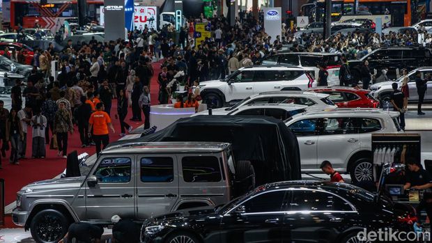 Kata Bos Suzuki soal Fenomena 'Rohana-Rojali' di Pameran Otomotif