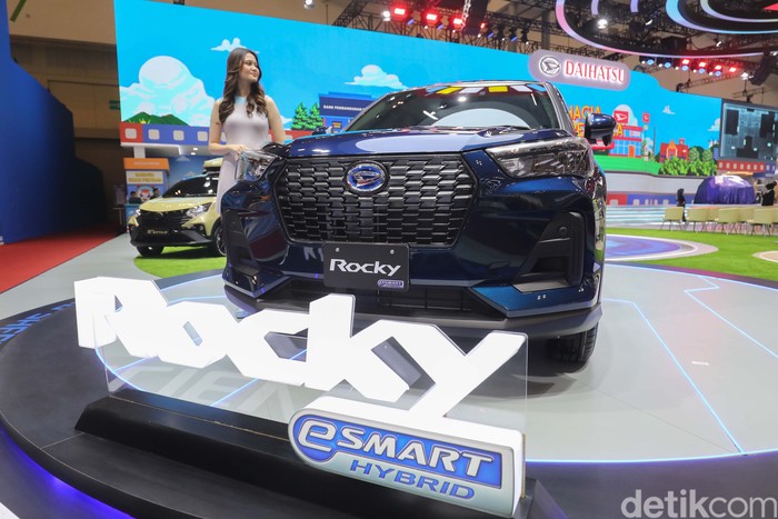 Harga Daihatsu Rocky Hybrid Diumumkan: Rp 290 Jutaan!