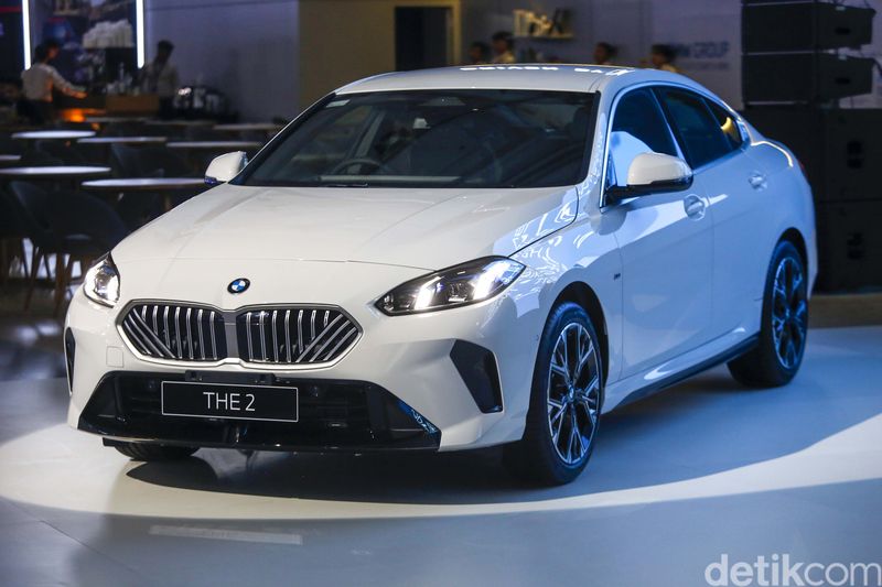 BMW Pajang Seri 2, X3 Produksi Indonesia dan Si Listrik iX xDrive45