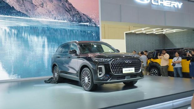 Chery Tiggo 9 CSH Meluncur di GIIAS 2025, Segini Harganya
