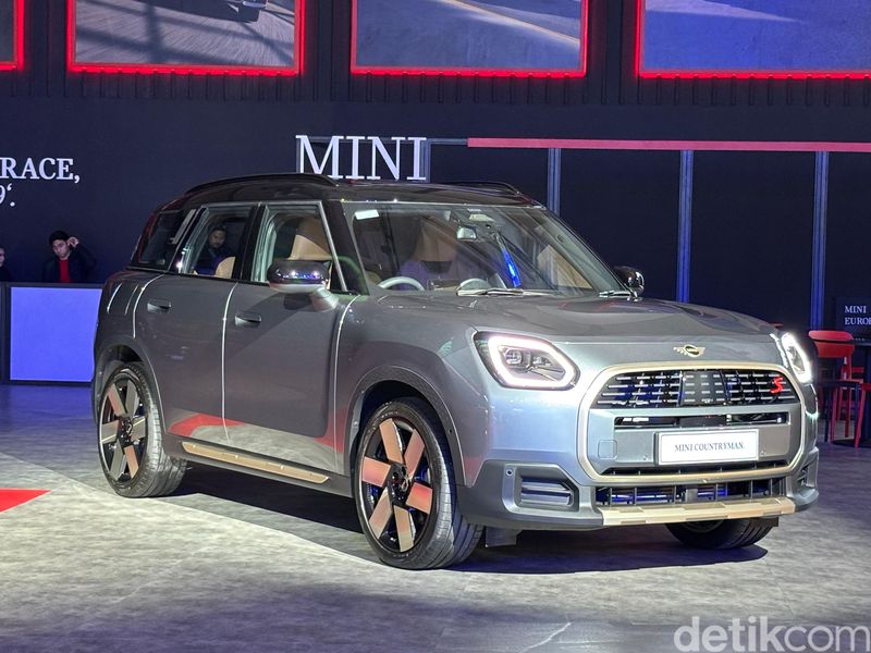 Array,MINI Countryman Ber-DNA Indonesia Hadir di GIIAS 2024