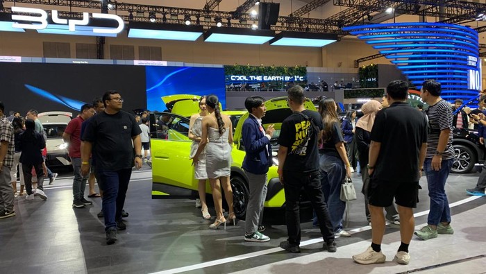 Cuan! BYD-Denza Catatkan 4.195 SPK di GIIAS 2025