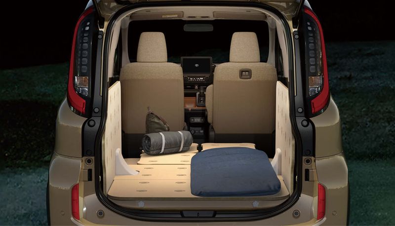 Array,Toyota Sienta Bersolek, Bisa Duduk Lesehan