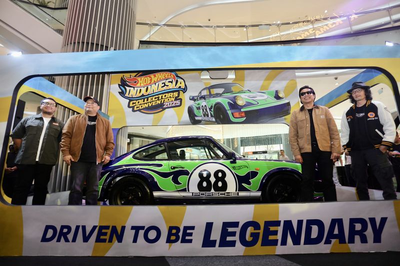 Desain Hot Wheels Convention Car 2025 Ini Diterapkan pada Porsche 911!
