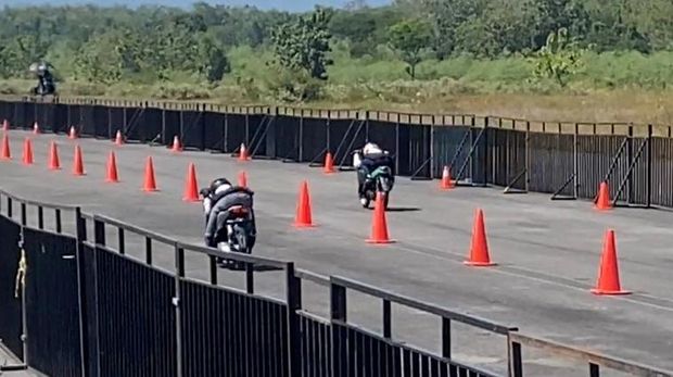 Array,Pertamax Turbo Drag Fest 2025: Perkawinan Dunia Balap dengan Festival Rakyat