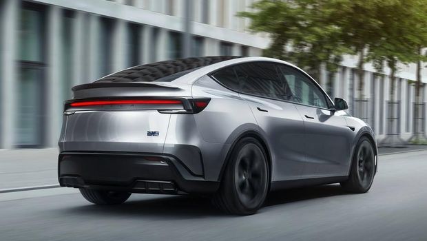 Array,Tesla Luncurkan 'Mobil Keluarga' yang Performanya Kayak Supercar